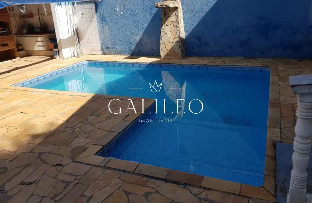 Casa, 3 quartos, 253 m² - Foto 1