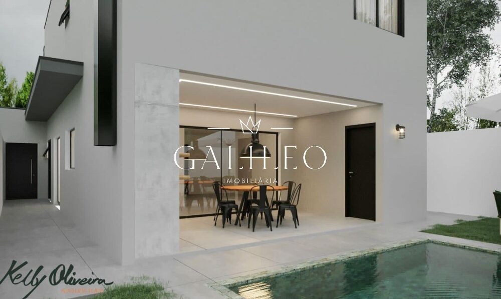 Casa, 4 quartos, 218 m² - Foto 1