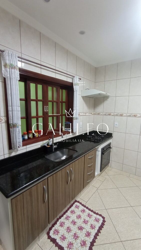 Casa, 3 quartos, 170 m² - Foto 1