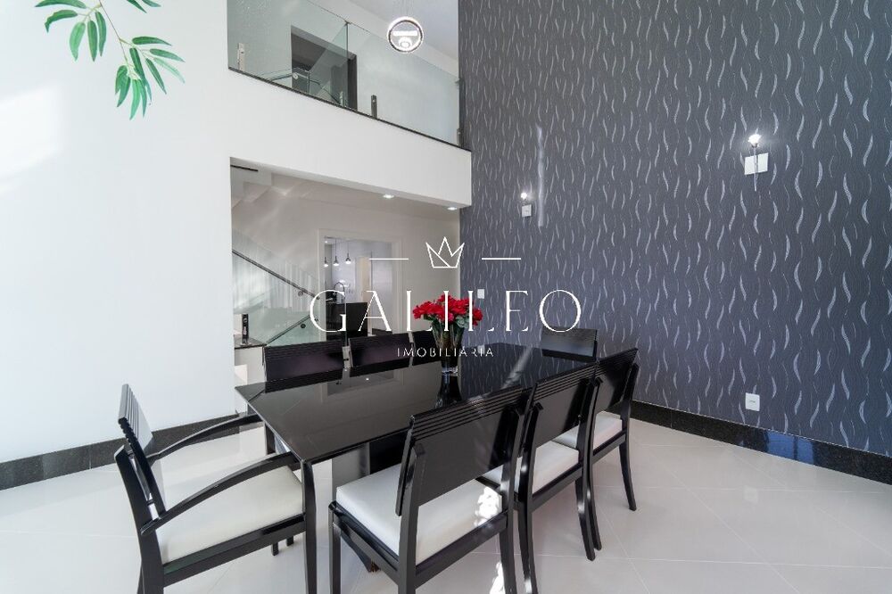 Casa à venda com 4 quartos, 342m² - Foto 15