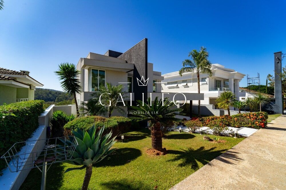 Casa à venda com 4 quartos, 342m² - Foto 2