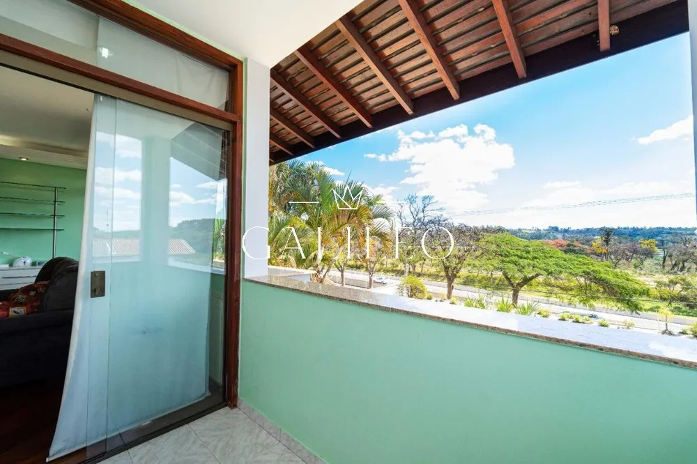 Casa, 4 quartos, 600 m² - Foto 1