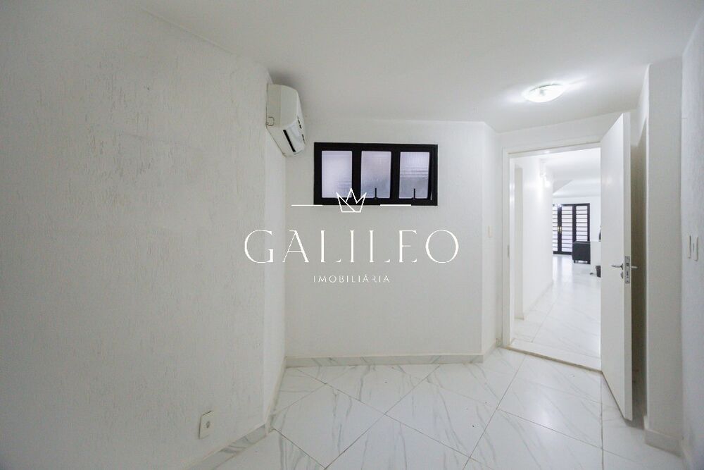 Casa, 4 quartos, 240 m² - Foto 4