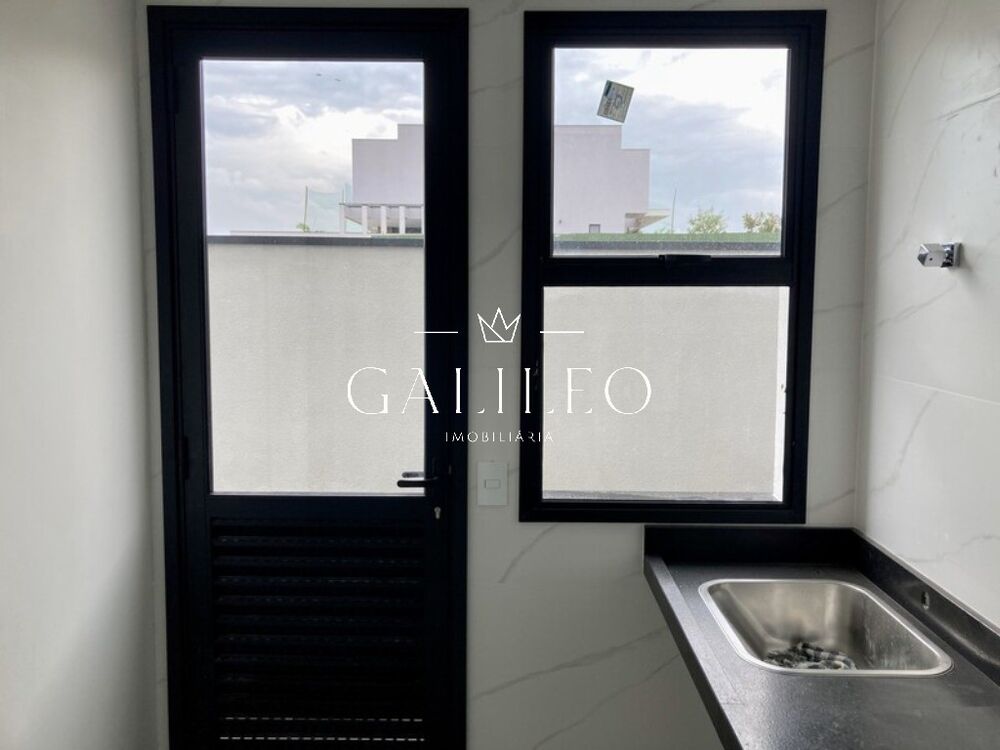 Casa à venda com 3 quartos, 260m² - Foto 2