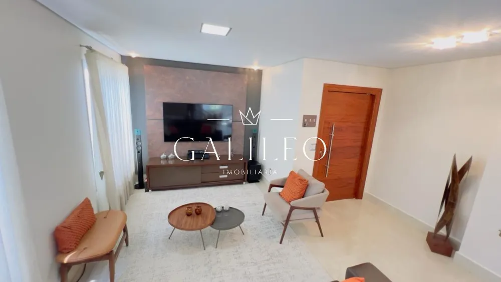 Casa, 3 quartos, 224 m² - Foto 1
