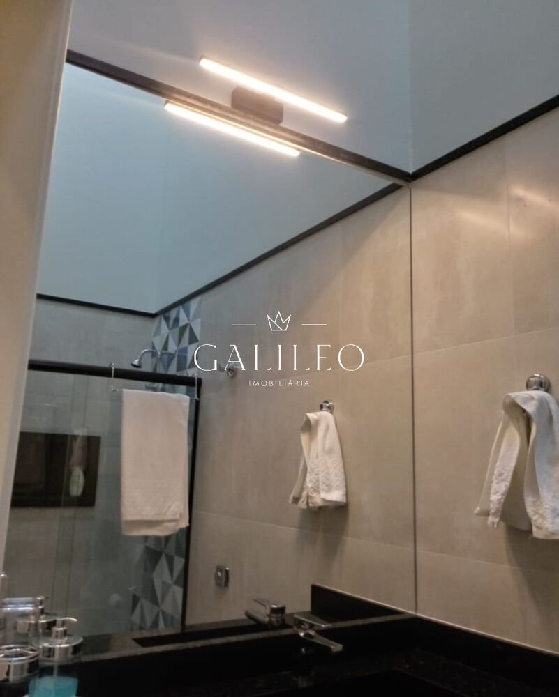Casa à venda com 3 quartos, 367m² - Foto 3