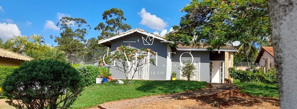 Casa, 3 quartos, 205 m² - Foto 1