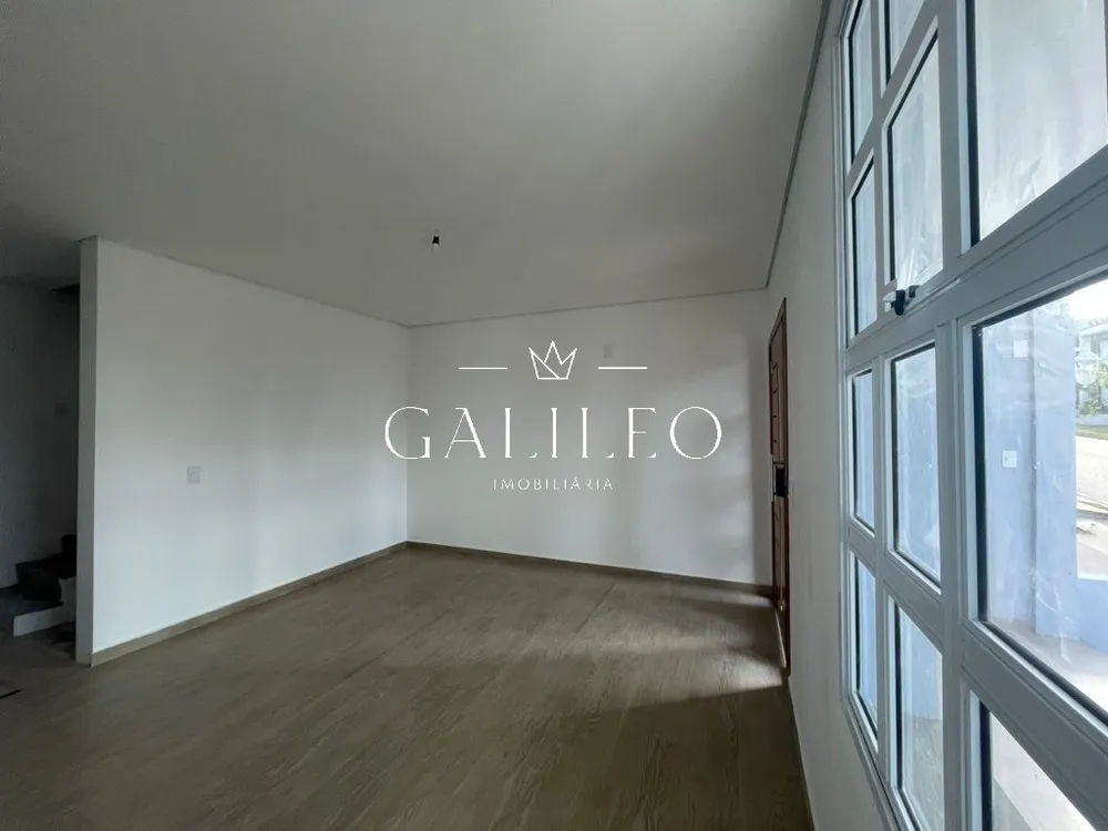 Casa, 4 quartos, 316 m² - Foto 1