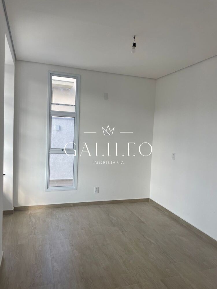 Casa, 4 quartos, 316 m² - Foto 2