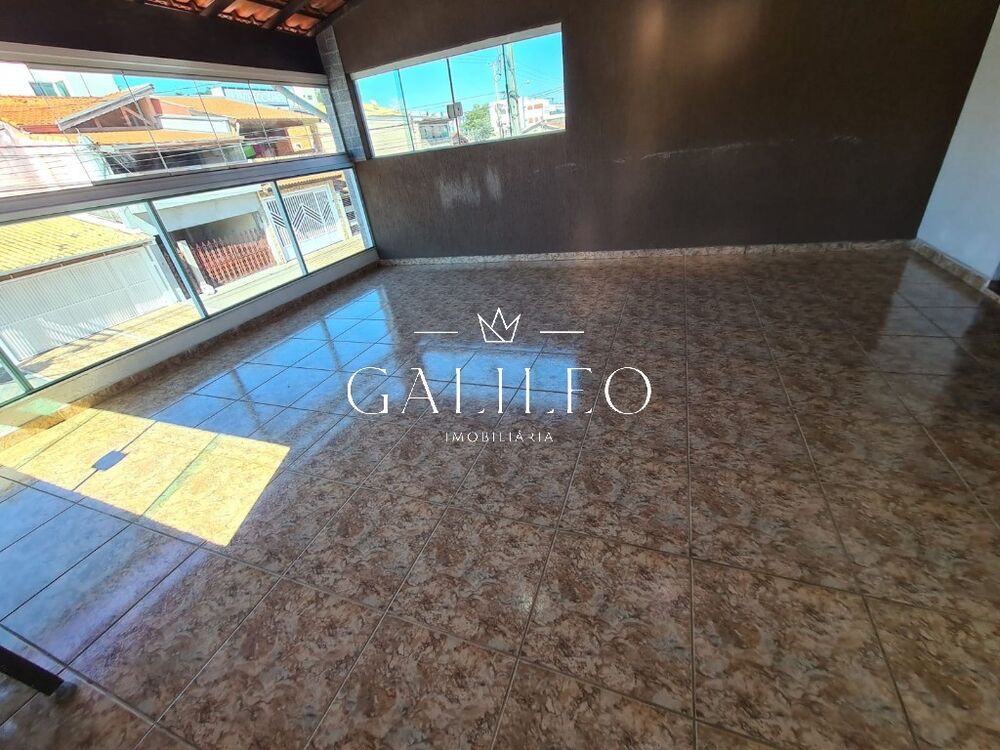 Casa, 3 quartos, 197 m² - Foto 1