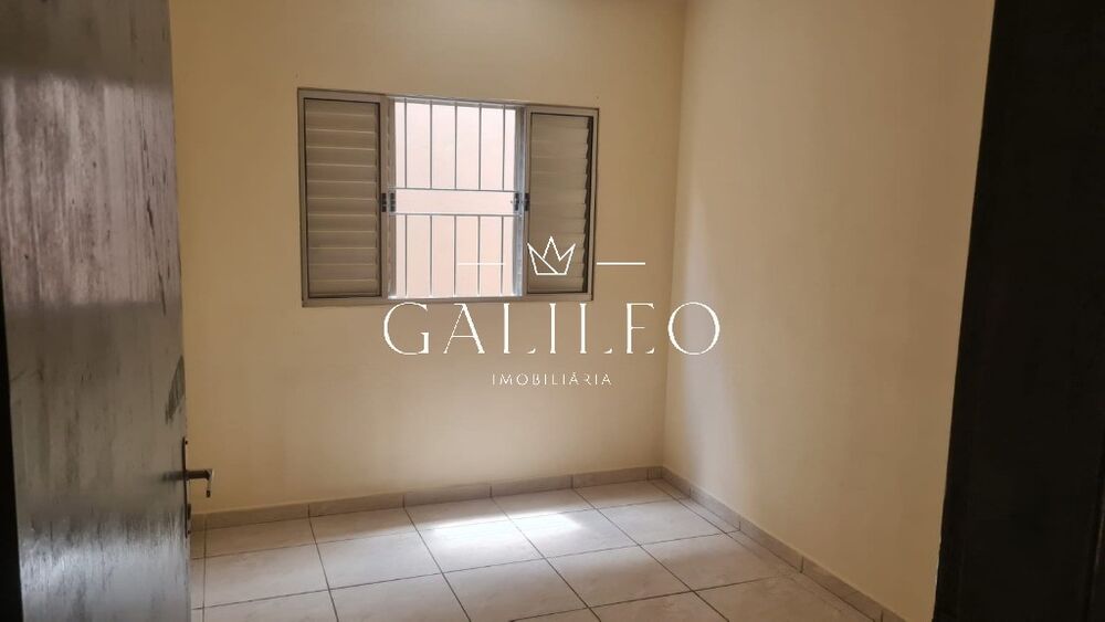 Casa à venda com 2 quartos, 165m² - Foto 2