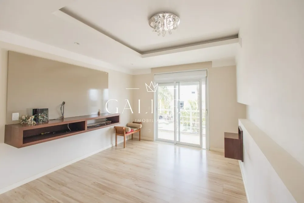 Casa, 3 quartos, 302 m² - Foto 1