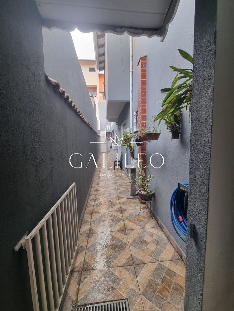 Casa à venda com 3 quartos, 160m² - Foto 4