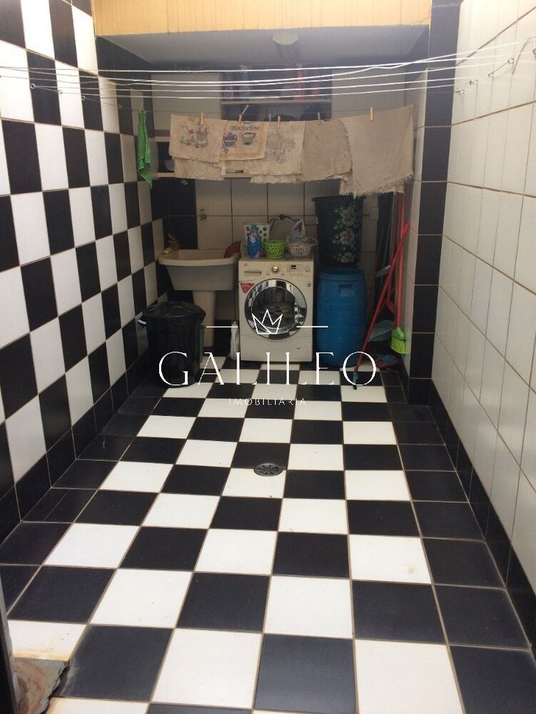 Casa à venda com 3 quartos, 198m² - Foto 7