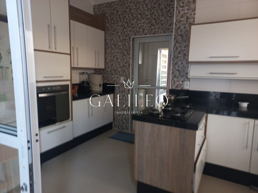 Casa, 3 quartos, 307 m² - Foto 23