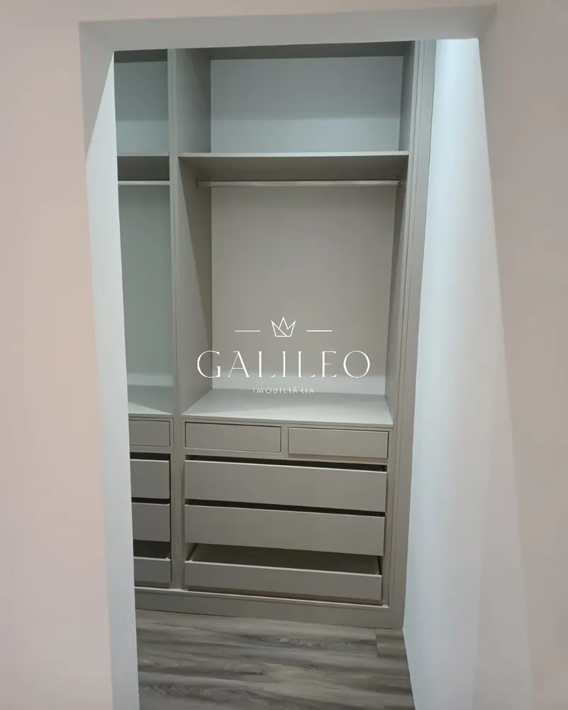 Casa, 3 quartos, 210 m² - Foto 1