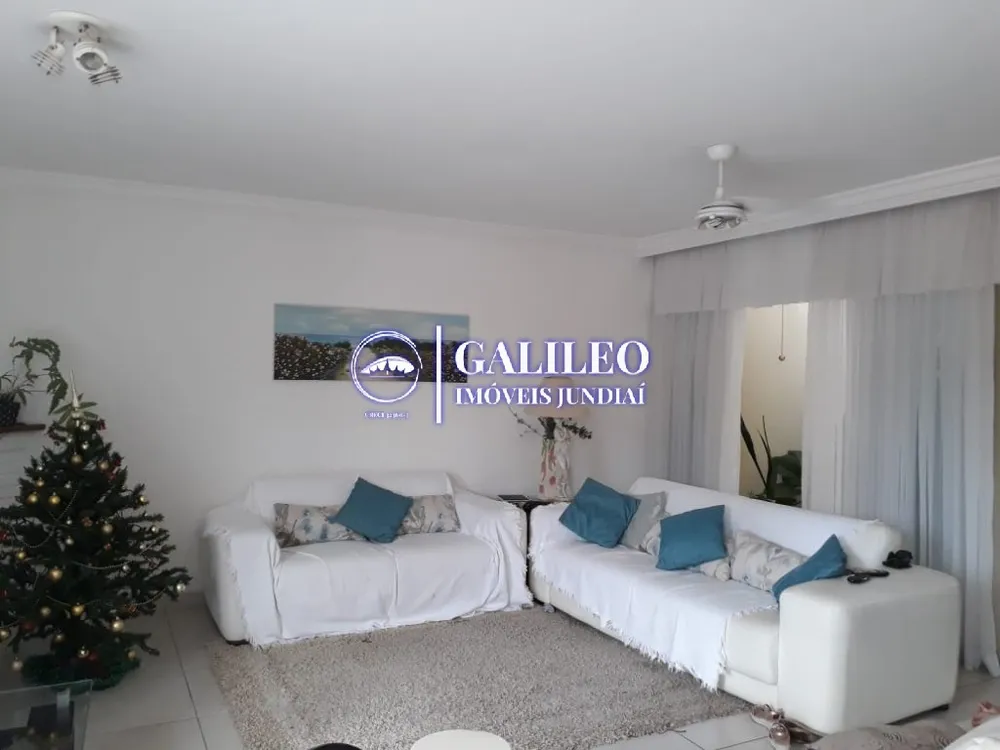 Casa, 4 quartos, 228 m² - Foto 1