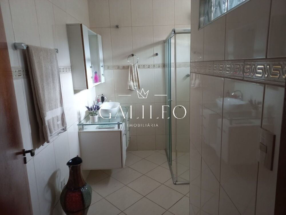 Casa, 3 quartos, 214 m² - Foto 9