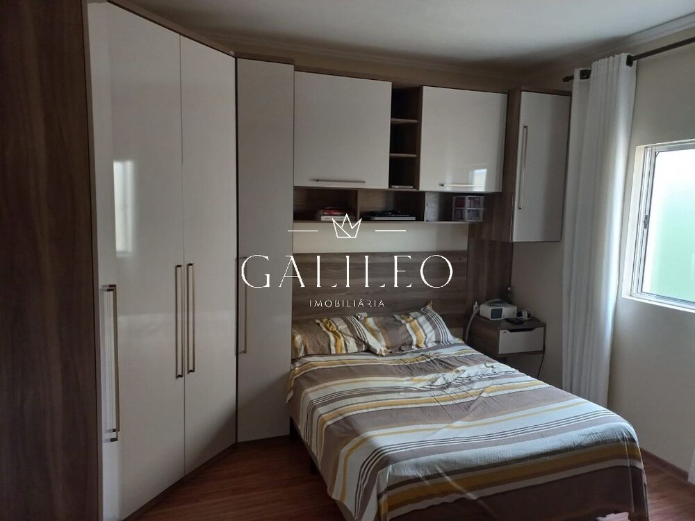 Casa, 3 quartos, 214 m² - Foto 1