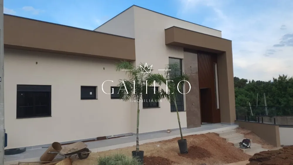 Casa, 3 quartos, 236 m² - Foto 1