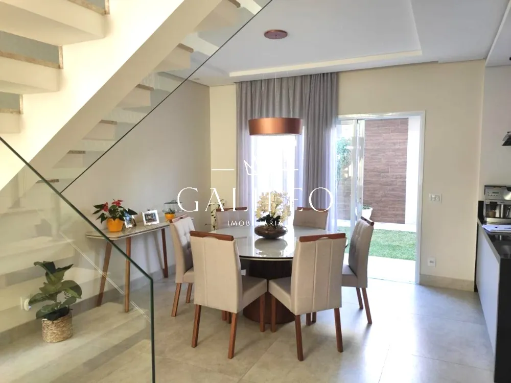 Casa, 3 quartos, 209 m² - Foto 2
