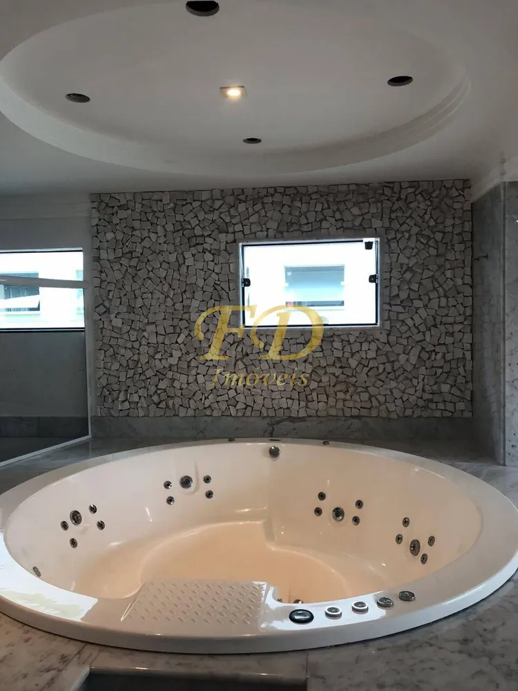 Casa, 4 quartos, 640 m² - Foto 17