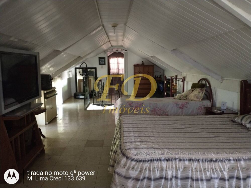 Chácara à venda com 3 quartos, 230m² - Foto 8