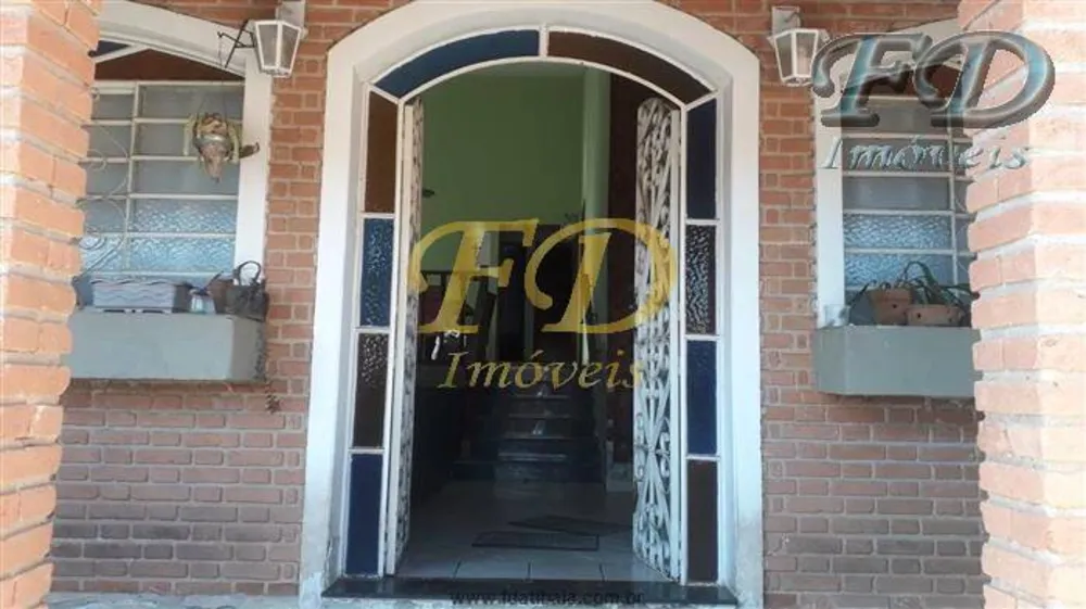Casa, 3 quartos, 231 m² - Foto 1