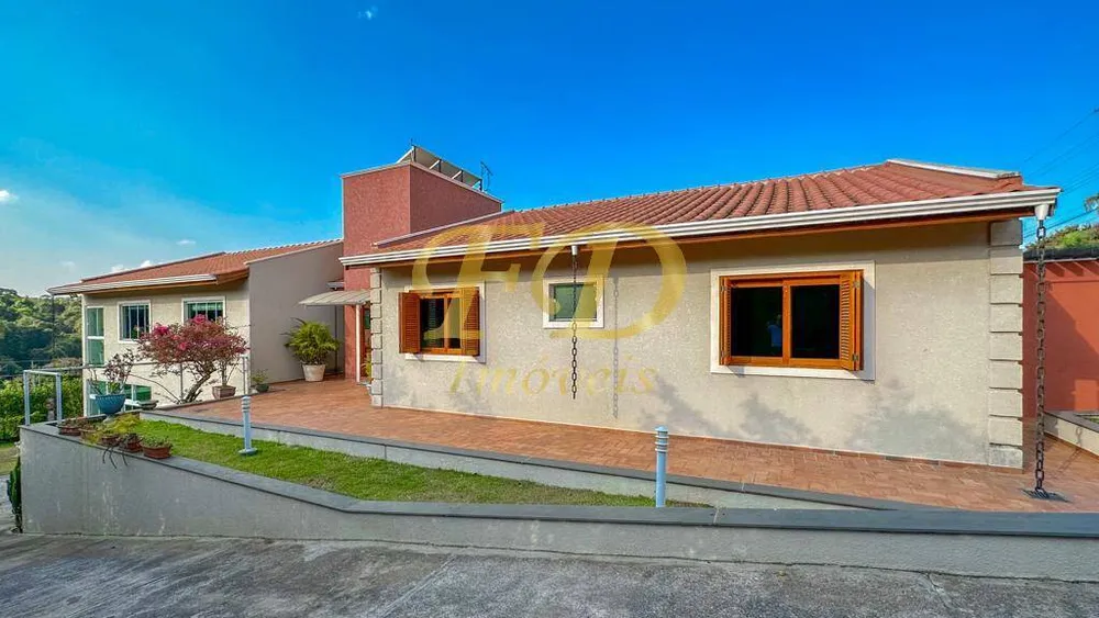 Chácara, 4 quartos, 1600 m² - Foto 2