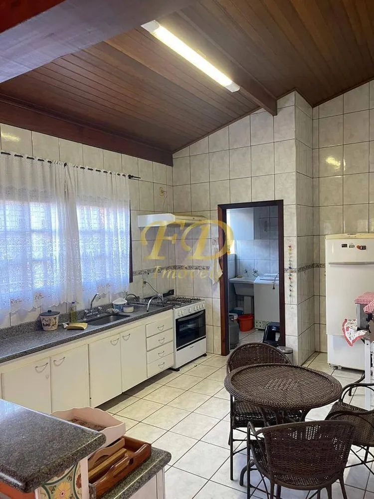 Chácara, 4 quartos, 1665 m² - Foto 3