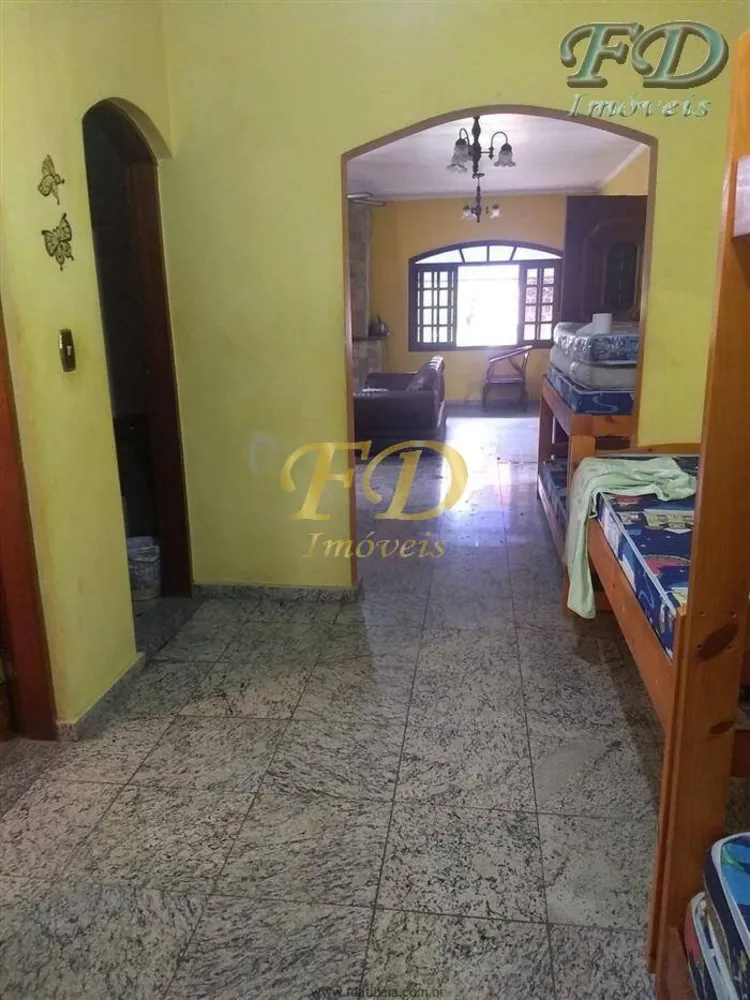 Chácara, 3 quartos, 3120 m² - Foto 1