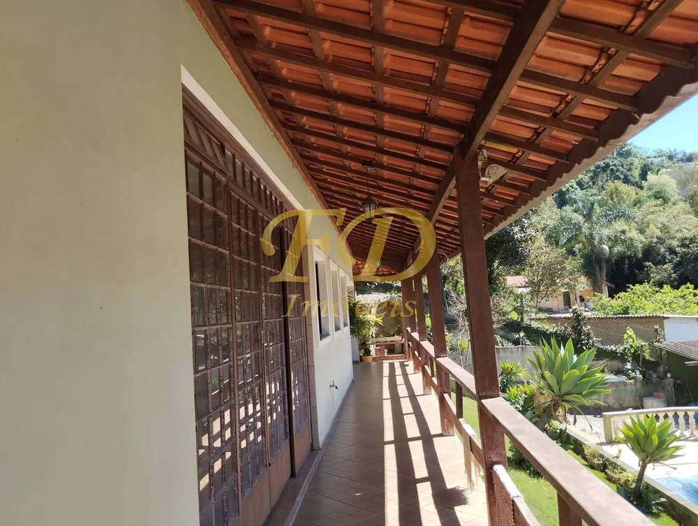 Chácara, 4 quartos, 1565 m² - Foto 1