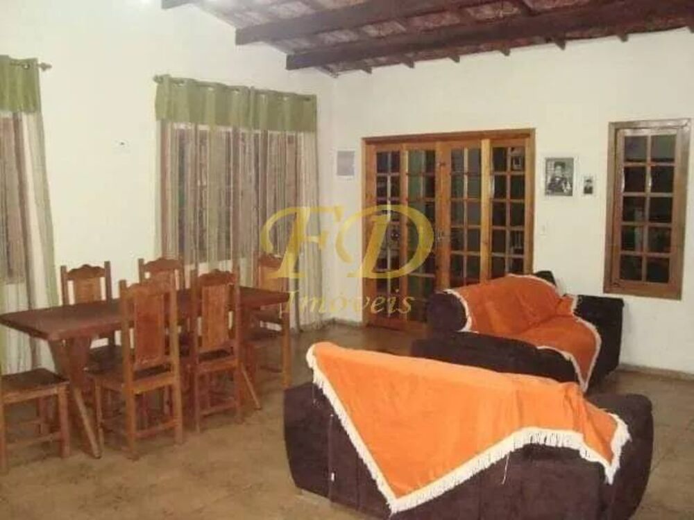 Chácara à venda com 4 quartos, 160m² - Foto 11