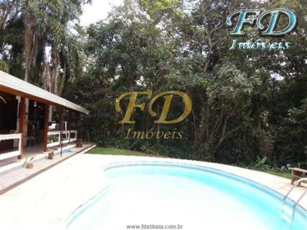 Chácara à venda com 3 quartos, 145m² - Foto 1