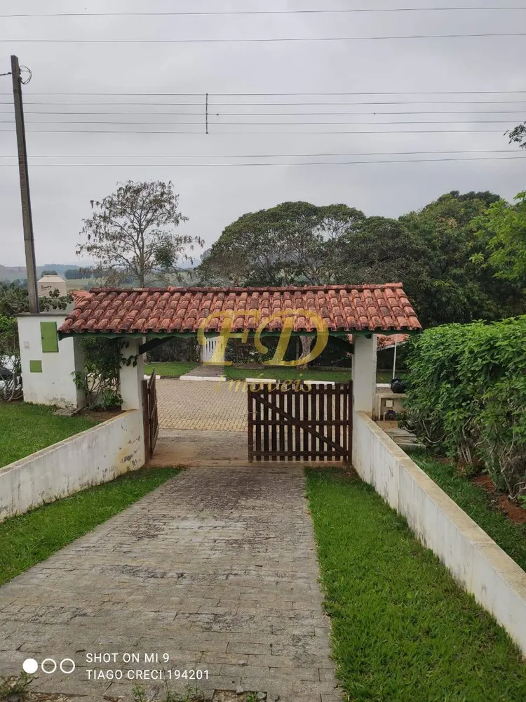 Chácara, 3 quartos, 1000 m² - Foto 1