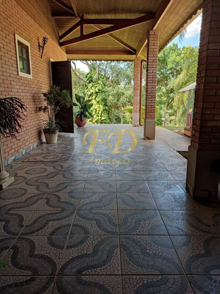 Chácara à venda com 9 quartos - Foto 1