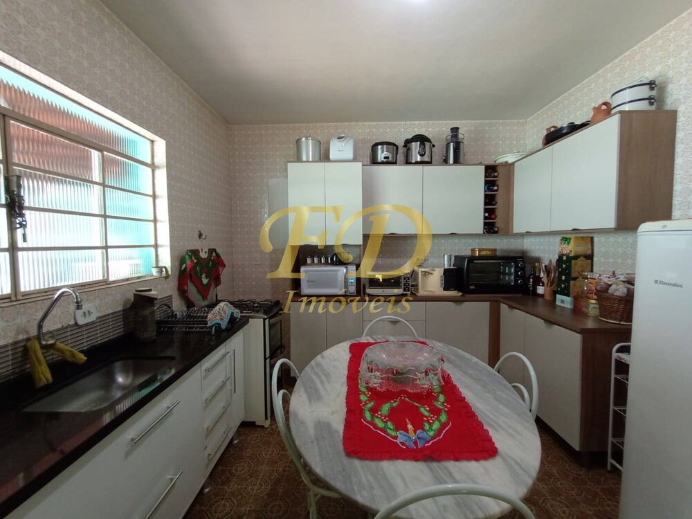 Chácara, 3 quartos, 1375 m² - Foto 5
