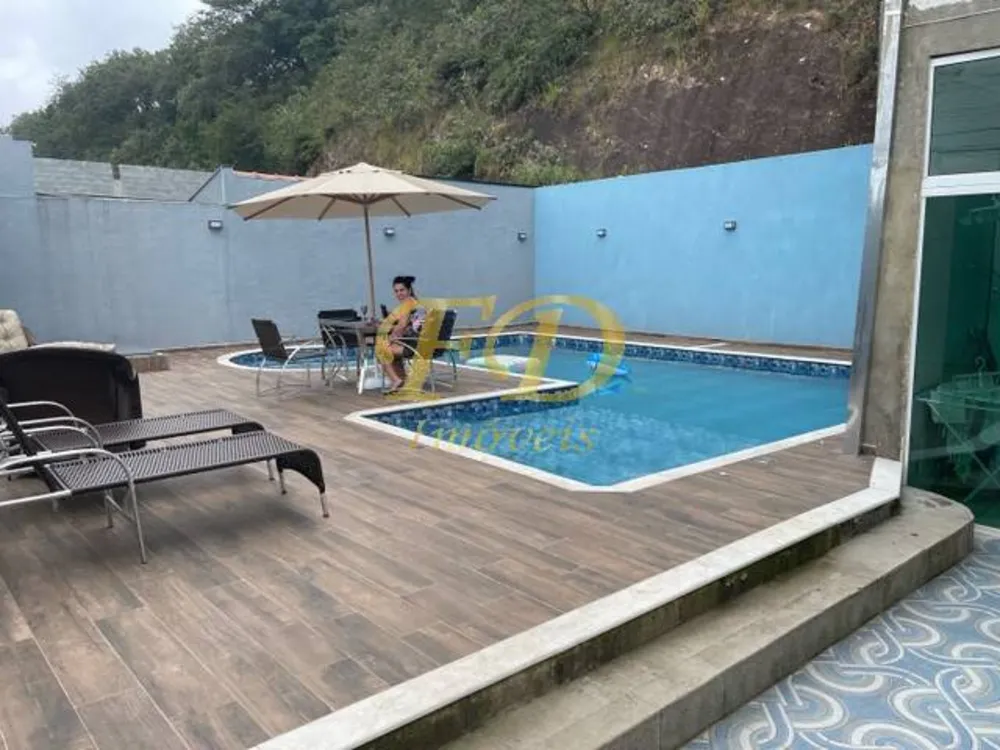 Casa, 3 quartos, 220 m² - Foto 1