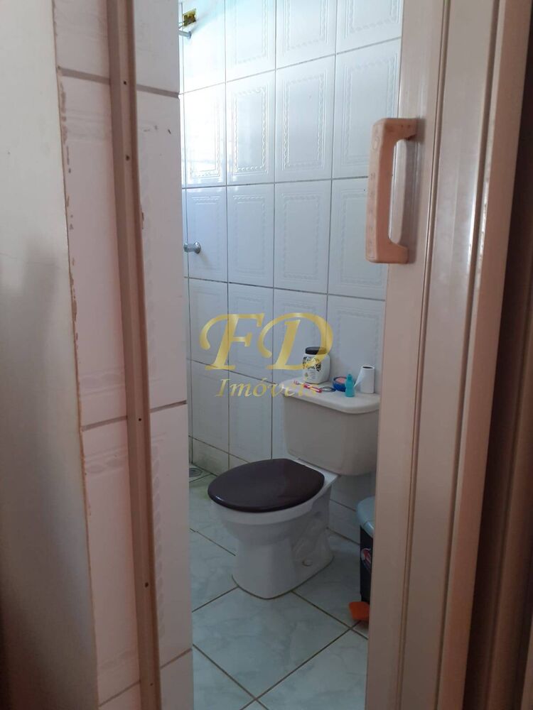 Casa à venda com 4 quartos, 257m² - Foto 2