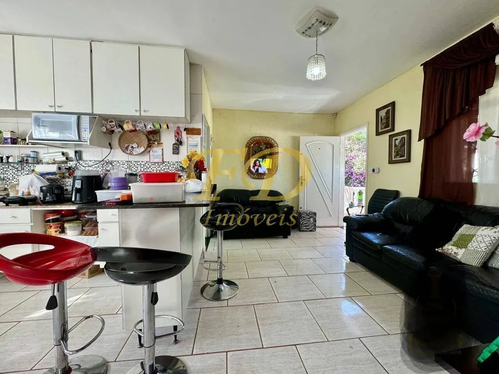 Chácara, 3 quartos, 1580 m² - Foto 2
