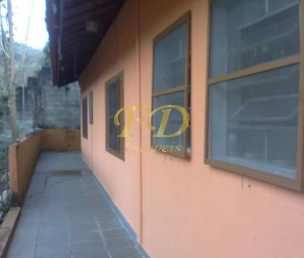 Chácara, 3 quartos, 1360 m² - Foto 4