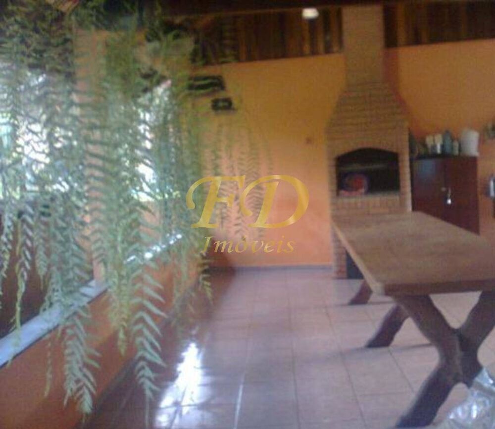 Chácara, 3 quartos, 1360 m² - Foto 2