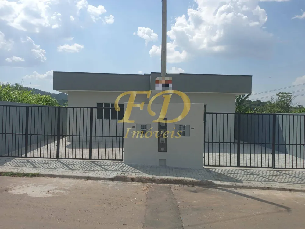 Casa, 2 quartos, 75 m² - Foto 1