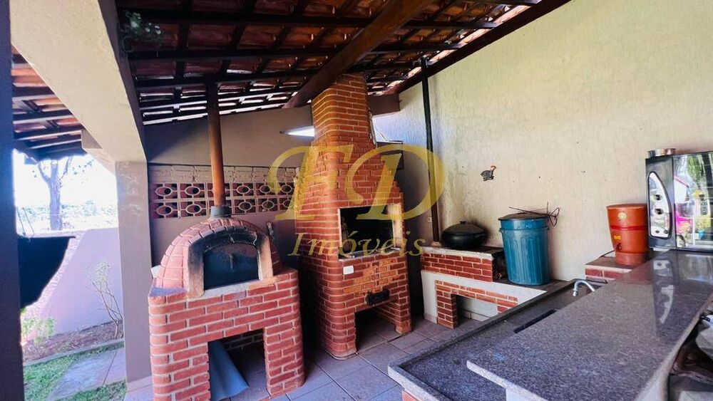 Chácara à venda com 5 quartos, 400m² - Foto 3