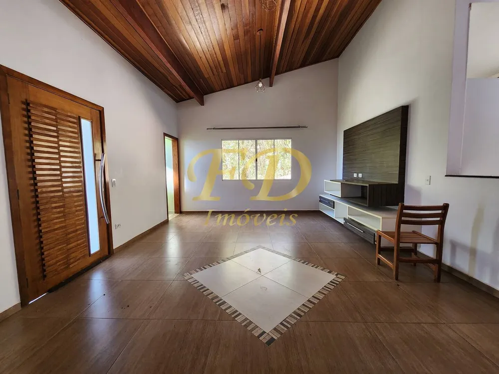 Casa, 4 quartos, 253 m² - Foto 2
