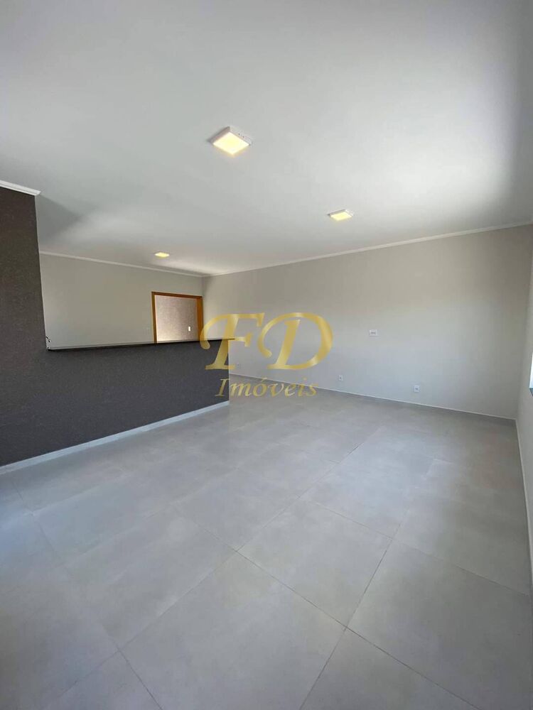 Casa à venda com 3 quartos, 92m² - Foto 1