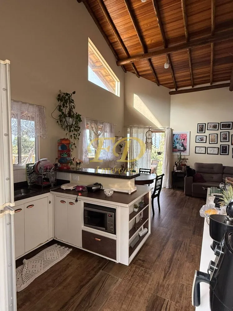 Chácara, 3 quartos, 427 m² - Foto 2