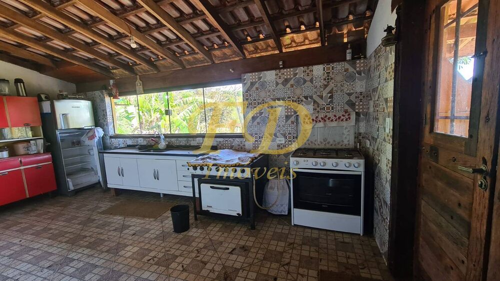 Chácara à venda com 2 quartos, 150m² - Foto 8