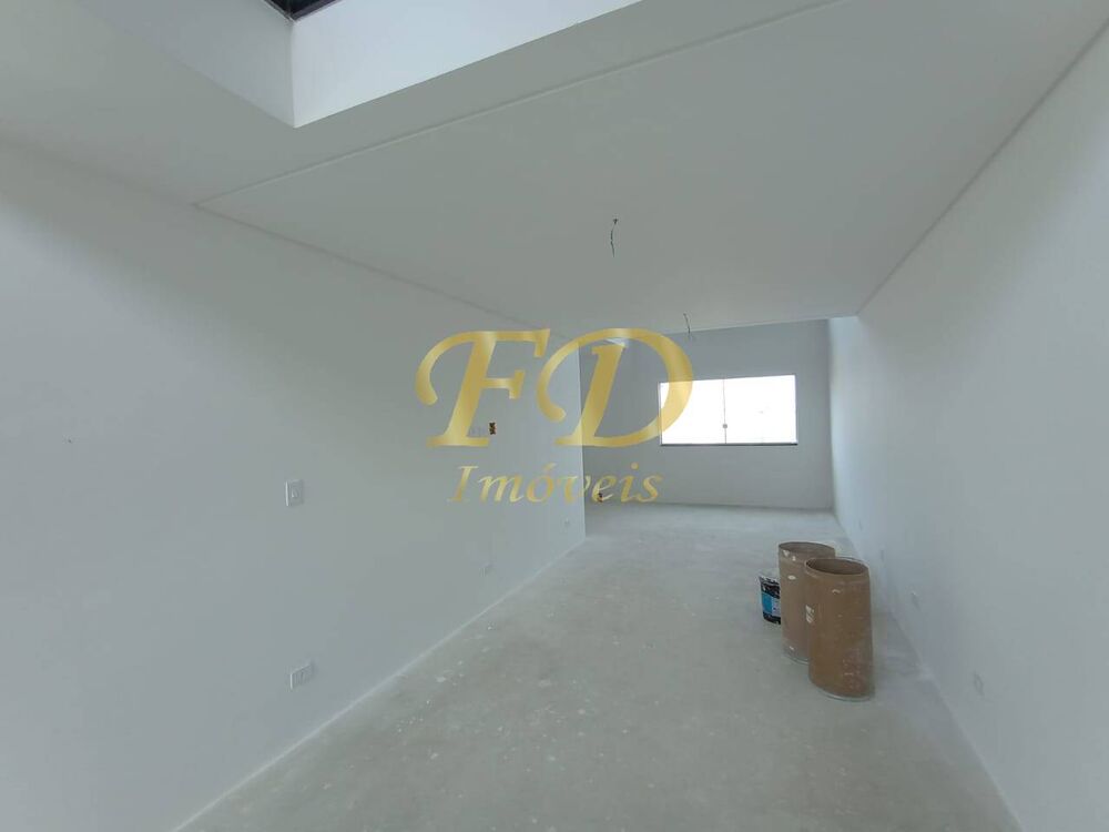 Casa à venda com 3 quartos, 160m² - Foto 2