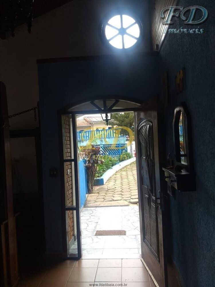 Chácara à venda com 5 quartos, 300m² - Foto 2